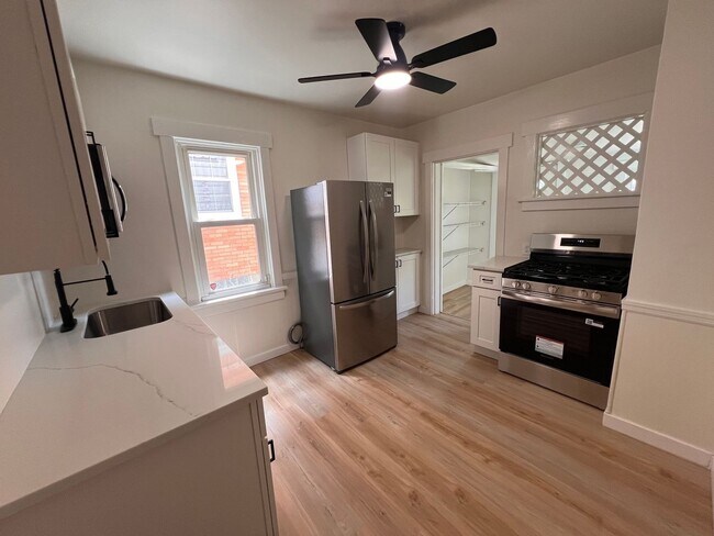 Photo - Pittsburgh - 4 Bedroom 2 Bathroom - Recent... House