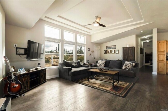 Foto del edificio - 3 Bedroom Single Family Home in Paradise