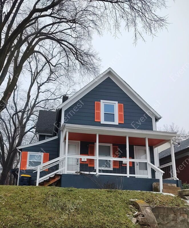 Foto principal - 3416 Anderson Ave