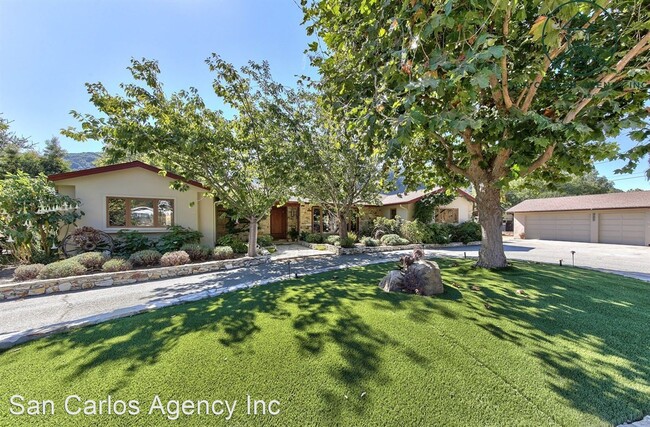 Building Photo - 8600 Carmel Valley Rd