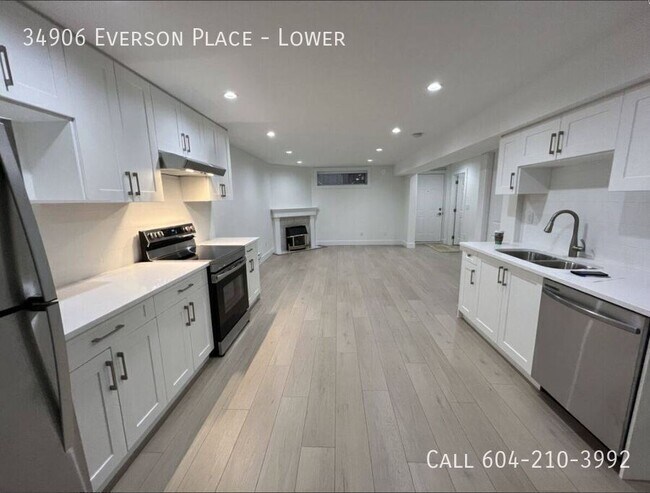 Photo du bâtiment - 2 Bedroom Basement Suite in Abbotsford