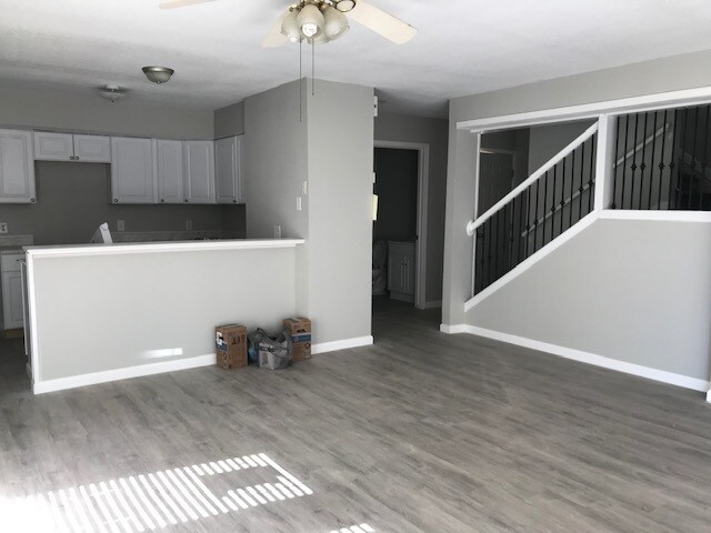 Foto principal - 10908 Old Harbor Rd