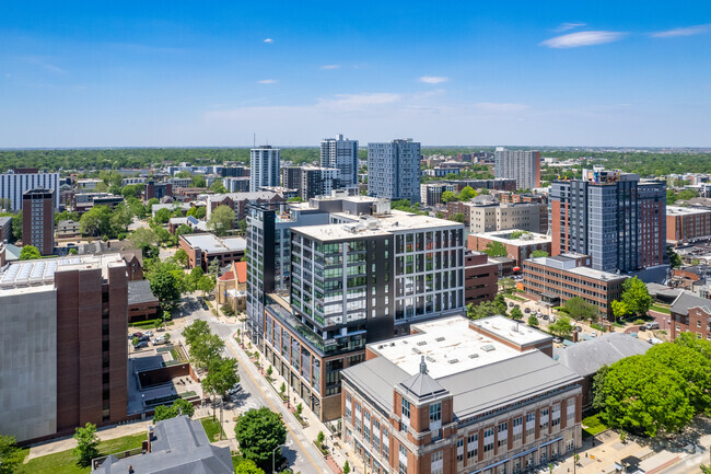 Aerial Photo - Hub Champaign