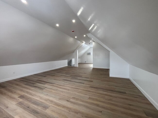 Building Photo - Bucyrus4517