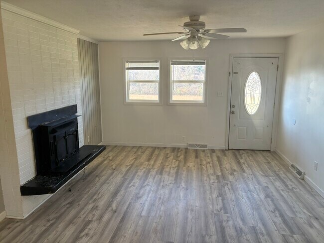 Foto del edificio - 820 Mills Gap Rd