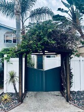 Building Photo - 841 1/2-244-246-242 Orange Ave