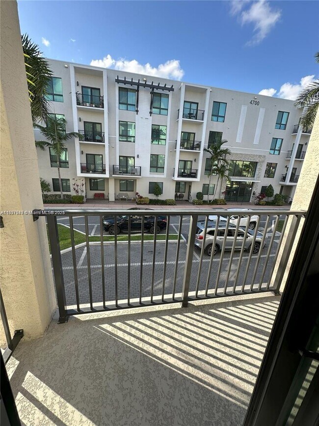 Foto del edificio - 4670 NW 84th Ave