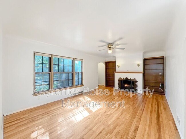 Foto del edificio - 1203 N 8th St