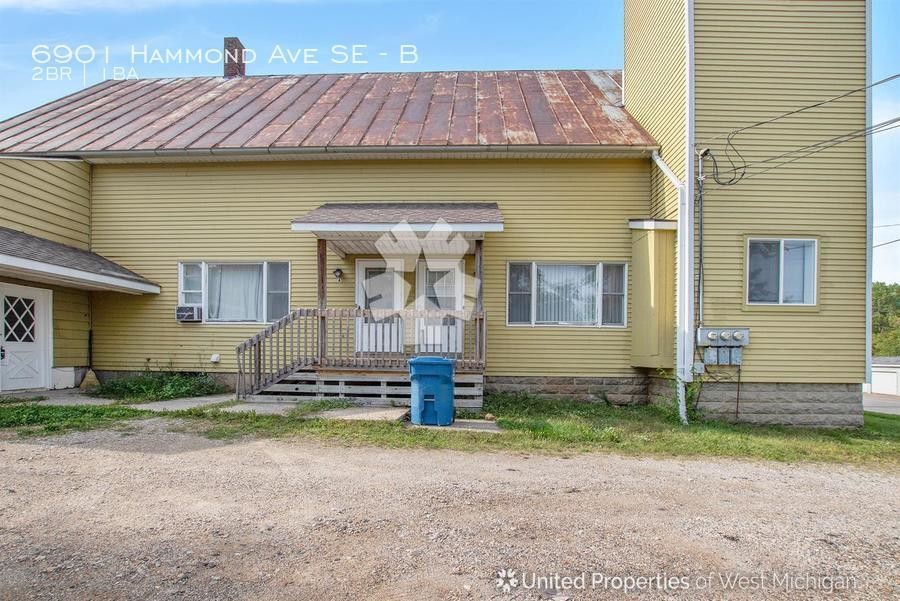 Primary Photo - 2 Bedroom Apartment | Washer & Dryer Included