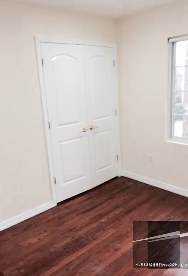 Building Photo - 7875 81st St