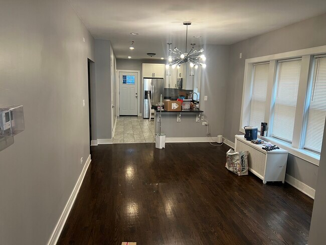 Foto del edificio - 5437 N Sawyer Ave