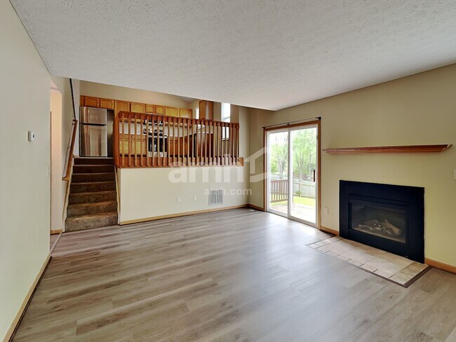 Foto del edificio - 3959 Highland Bluff Dr