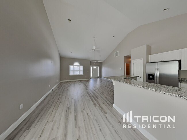 Building Photo - 104 Woodgrove Way Greer SC