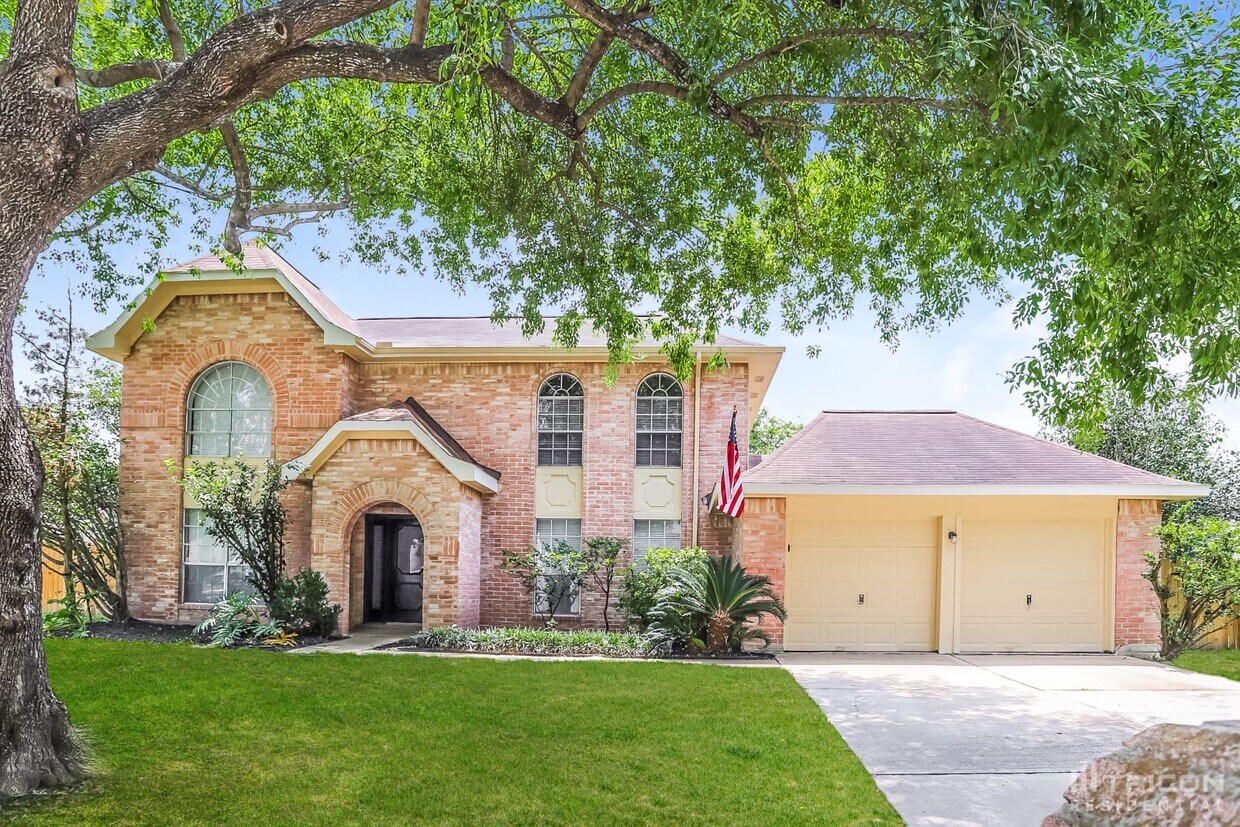 Primary Photo - 14811 Cypress Ridge Dr