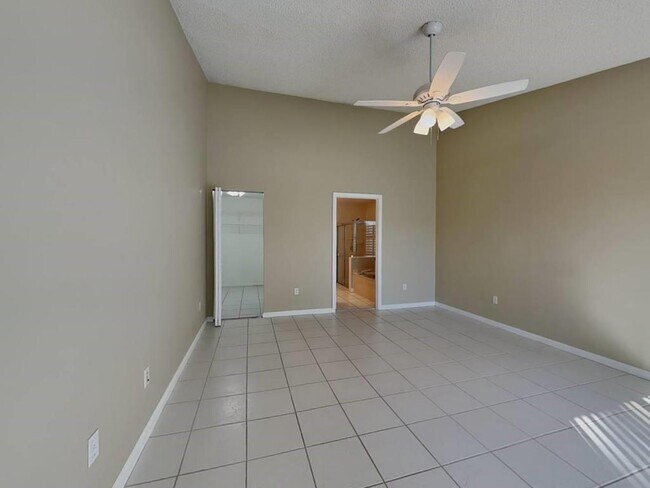 Foto del edificio - 13048 Meadowbreeze Dr