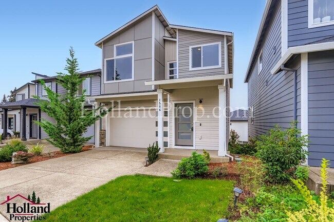 Building Photo - ** Stunning 5-Bedroom, with Pergola! Move in special $300 off first month rent***