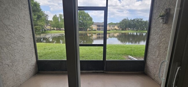 Building Photo - 2417 Barley Club Ct