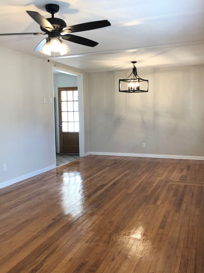 Building Photo - Renovated Farmhouse Inspired Brick Ranch