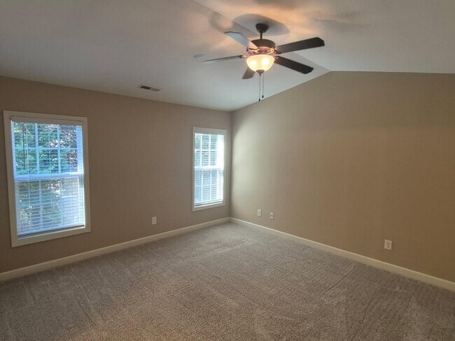 Foto del edificio - 3 bedrooms 2.5 Bath