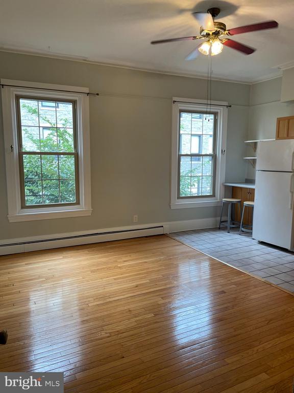 Primary Photo - 1010 N 5th St