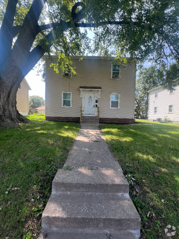 Building Photo - 1531 W 14th St