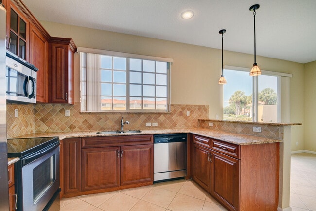 Building Photo - 7318 Briella Dr