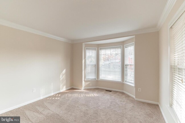 Foto del edificio - 3602 Lions Field Rd