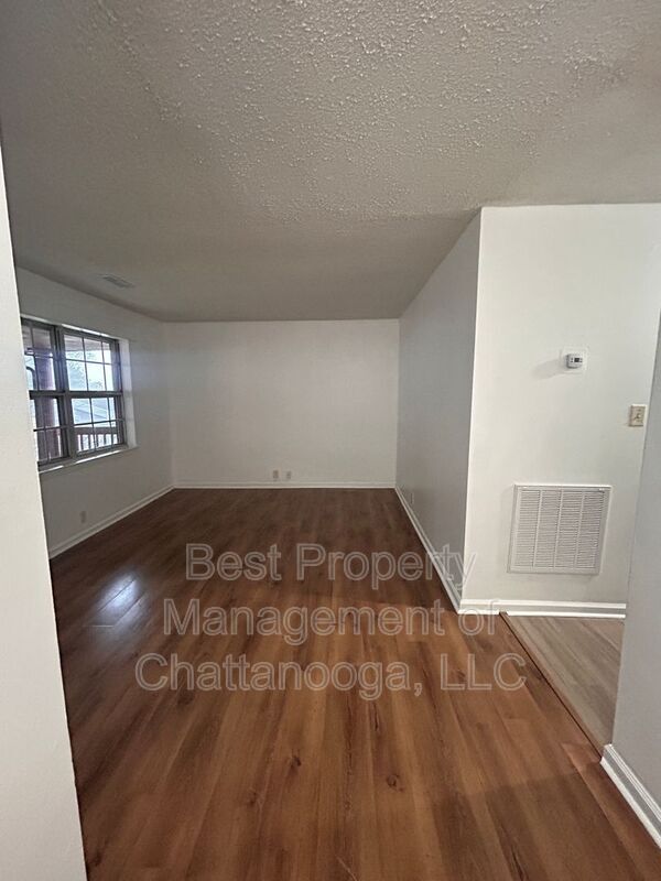 Foto del edificio - 3624 Shirl Jo Ln