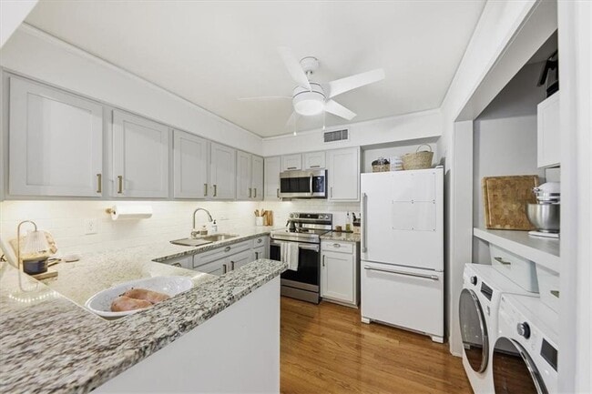 Foto del edificio - 133 Woodmere Square NW