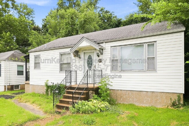 Photo - 10175 Cloverdale Drive House
