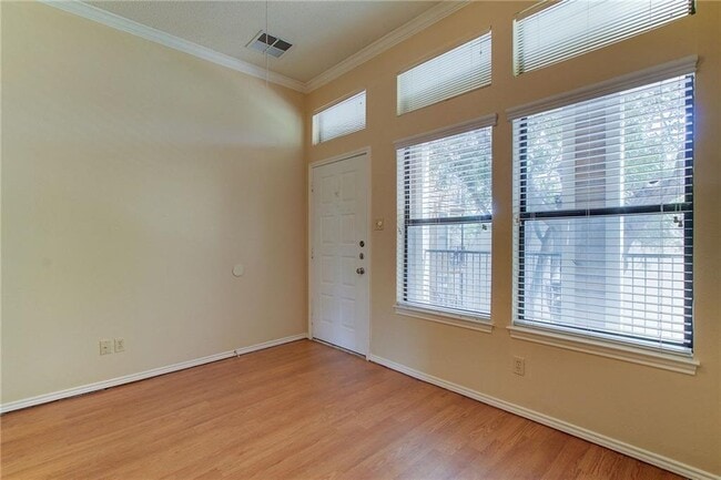 Building Photo - 2802 Nueces St