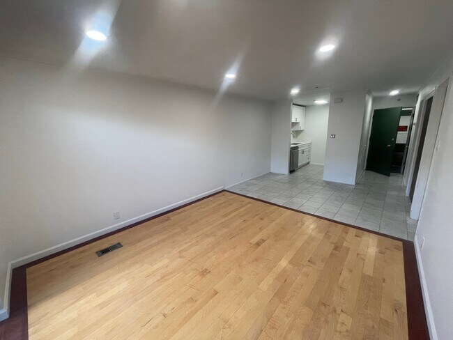 Foto del edificio - 425 S 900 E