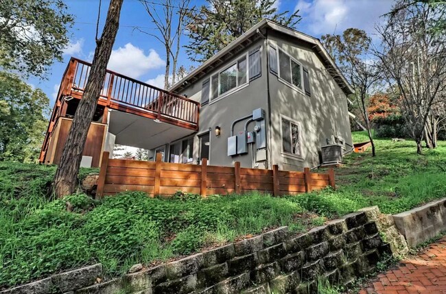 Building Photo - 20800 Locust Dr