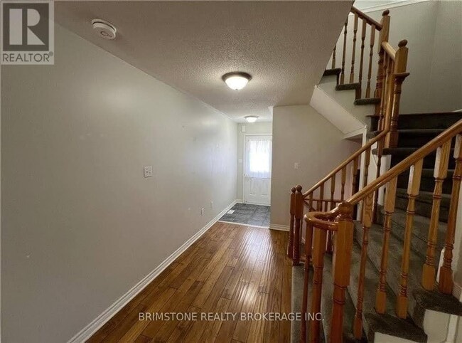 Building Photo - 52 Admiral Crescent