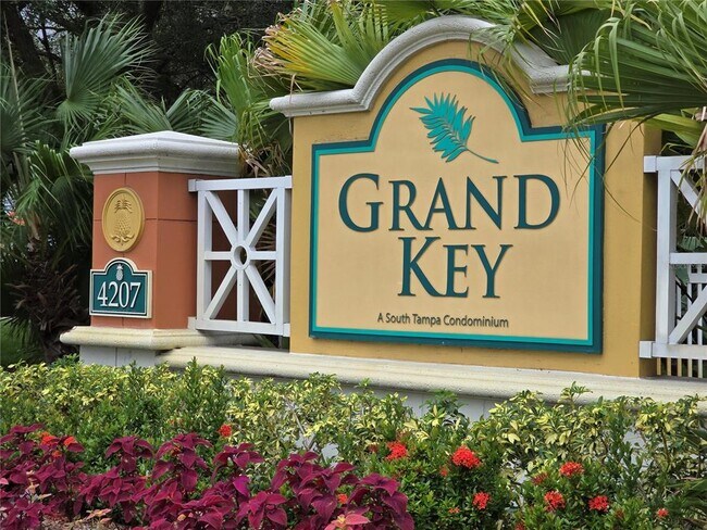 Foto del edificio - 4207 S Dale Mabry Hwy