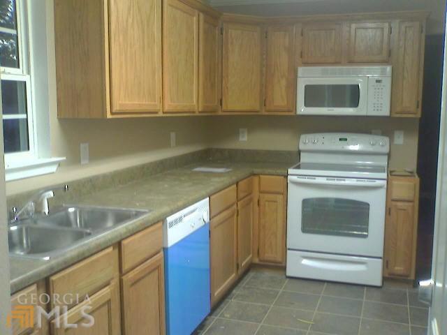 Primary Photo - 2694 Old Summerville Rd