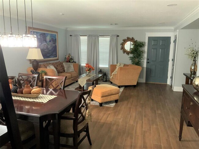 Foto del edificio - 6923 Rustic Pecan Ln