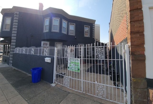 Photo - 1918 Castor Ave Apartment