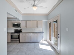 Building Photo - 1144 N Kirkwood Rd Building Photo - 1144 N Kirkwood Rd