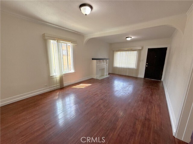 Foto del edificio - 1332 W 65th St