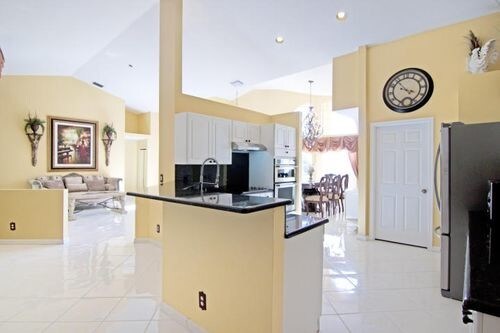 Building Photo - 2155 Greenview Cove Dr