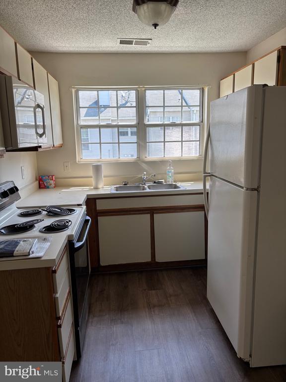 Building Photo - 1103 Huntmaster Terrace NE