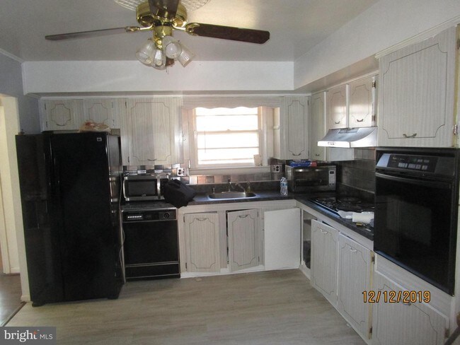 Building Photo - 4508 Poppe Pl