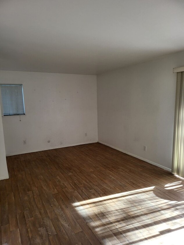 Building Photo - NE UPTOWN WINROCK CONDO Studio- UTILITIES ...