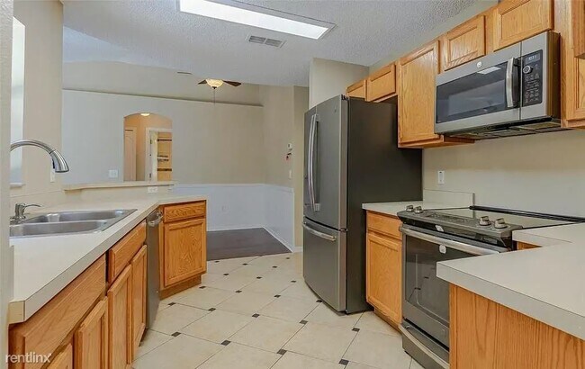 Building Photo - 3 br, 2 bath House - 1869 Umbrella Tree Dr...