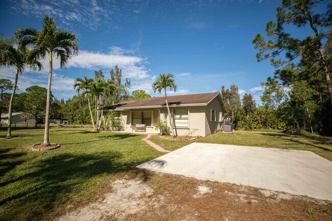 Building Photo - 13751 59th Ct N