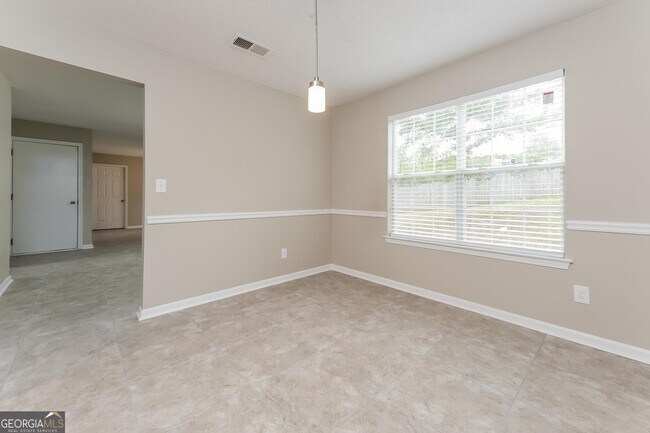 Building Photo - 1071 Erie Cir