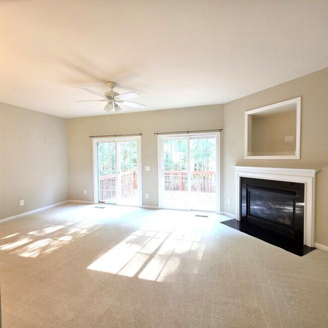 Building Photo - 294 Linden Park Ln