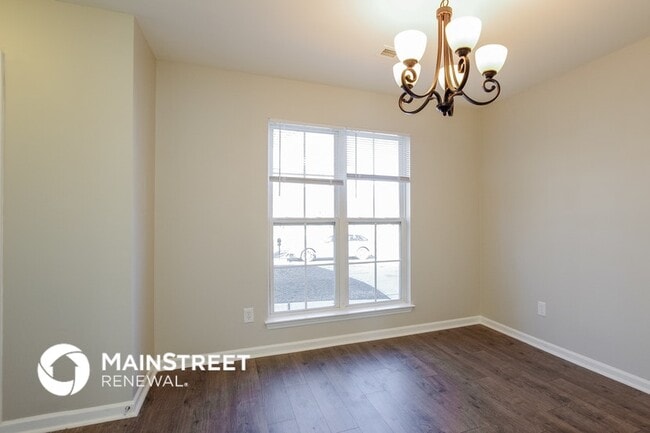 Building Photo - 1001 Enderbury Dr