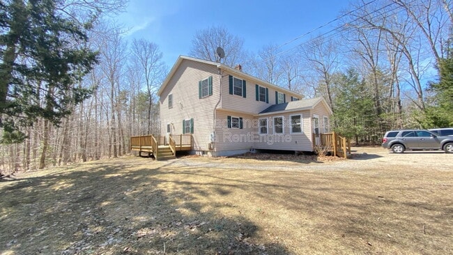 Building Photo - 308 Silver St